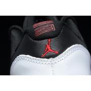 Chaussure de Basket Air Jordan 11 Retro Pour Homme Pas Cher